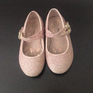 Sparkling dress shoes